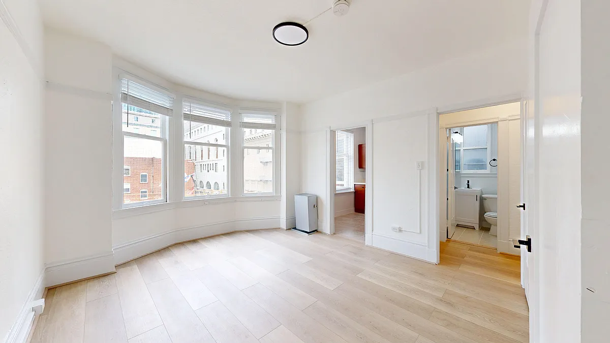Building Photo - 156 Franklin St #406