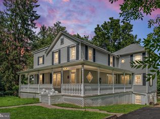 132 Courthouse Rd SW, Vienna, VA 22180