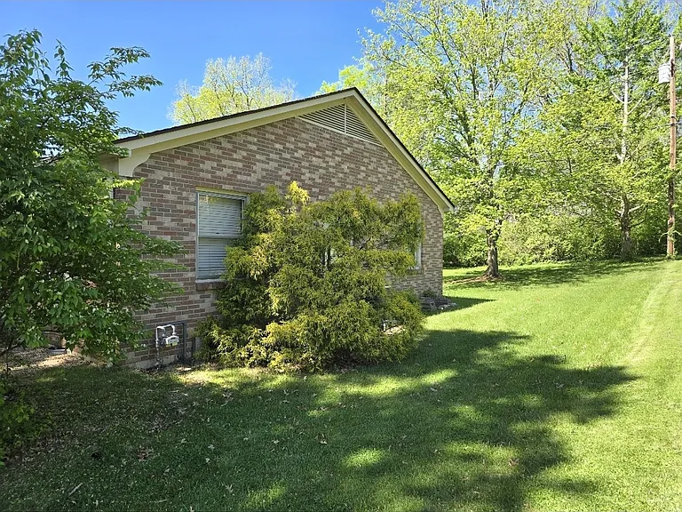 161 Milwood Dr — Photo 8