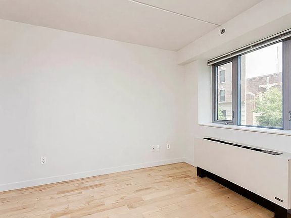 3rd image of 1810 3rd Ave APT B2c