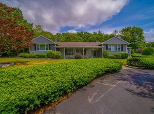 4 Set N Sun Dr, Scituate, RI 02831
