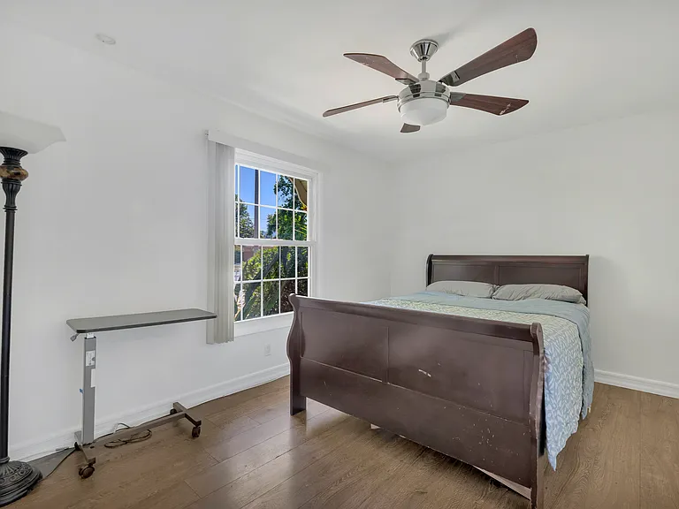 23957 Vanowen St — Photo 11