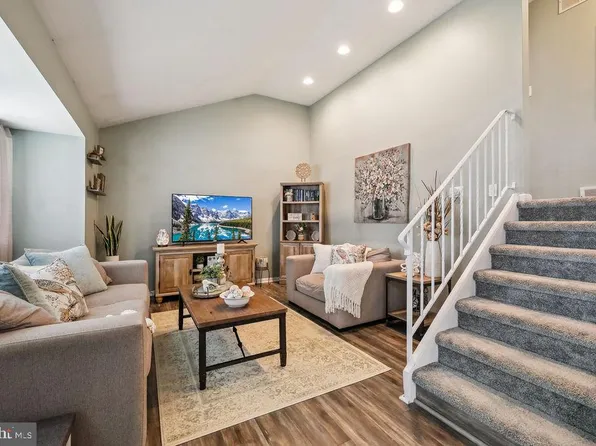 295 Jackson Rd, Mantua, NJ 08051