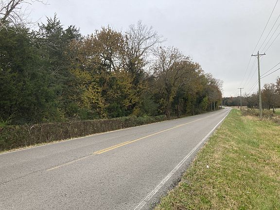 4th image of 9469 Shelbyville Pike