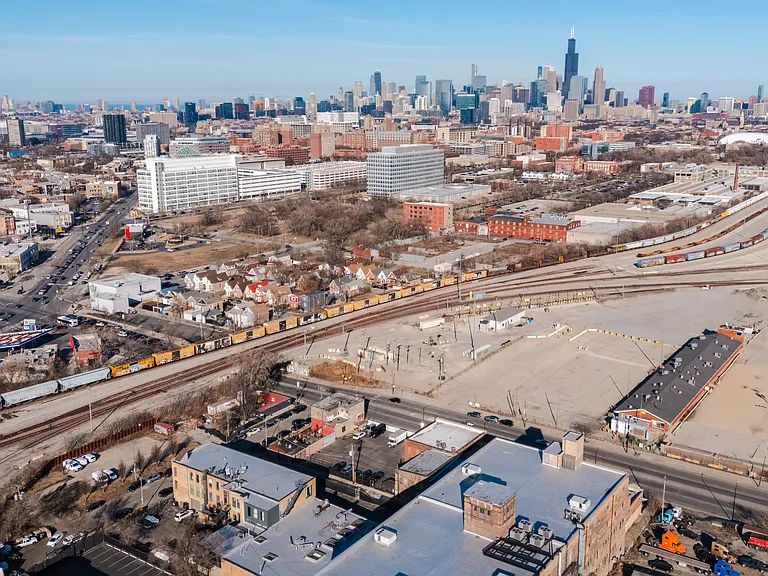 2419 W 14th St #2 — Photo 37