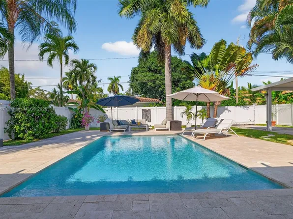 1527 Mayo St, Hollywood, FL 33020