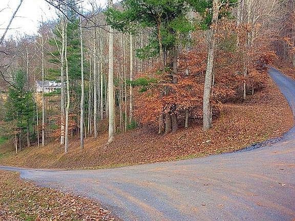 5th image of 56 Hyder Ln