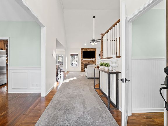5th image of 574 Winding Bluff Way
