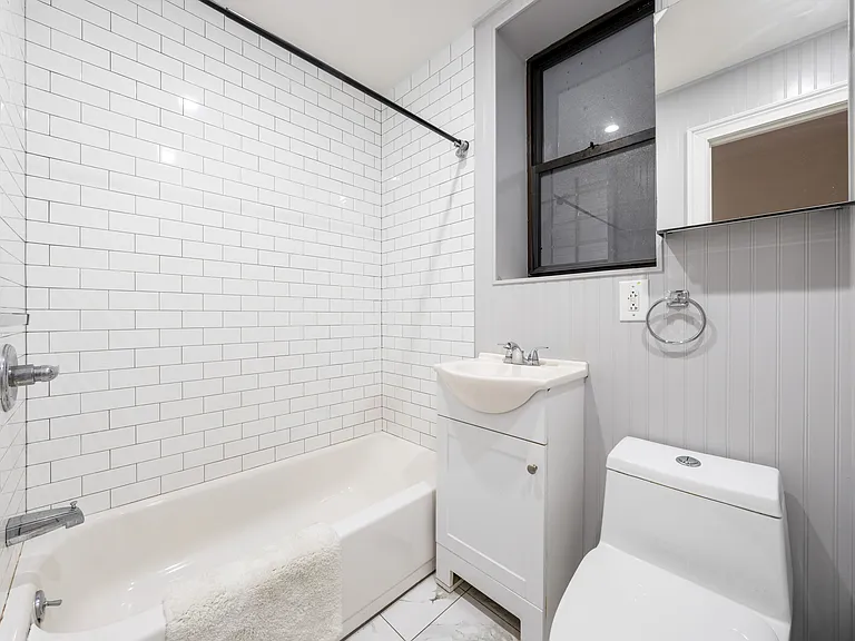 206 W 80th St #1E — Photo 11