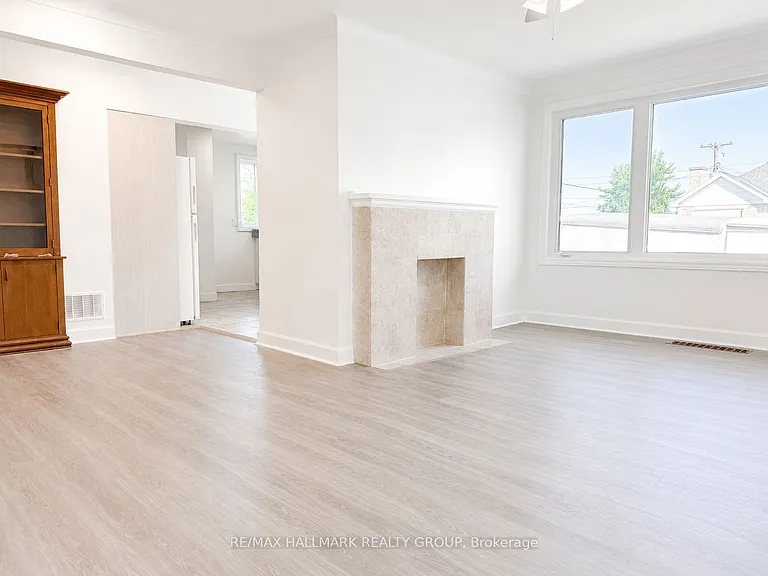 1262 Brookline Ave — Photo 5