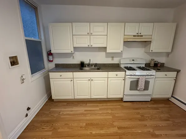 348 Avenue C APT 2, Bayonne, NJ 07002