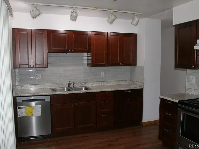 11095 E Kentucky Ave — Photo 13