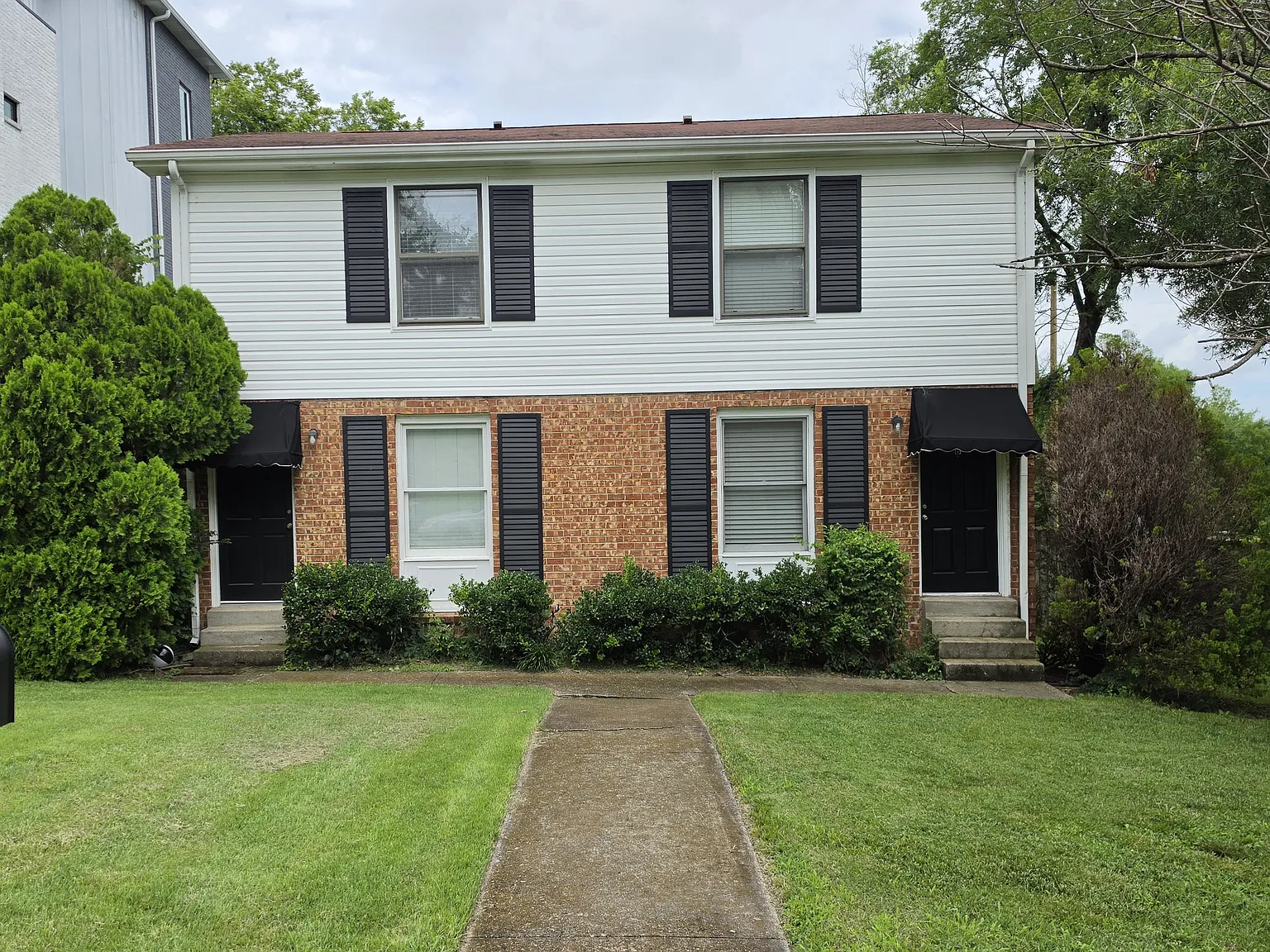 2 bed, 1.5 bath, 970 sqft, $1,950 — Photo 1