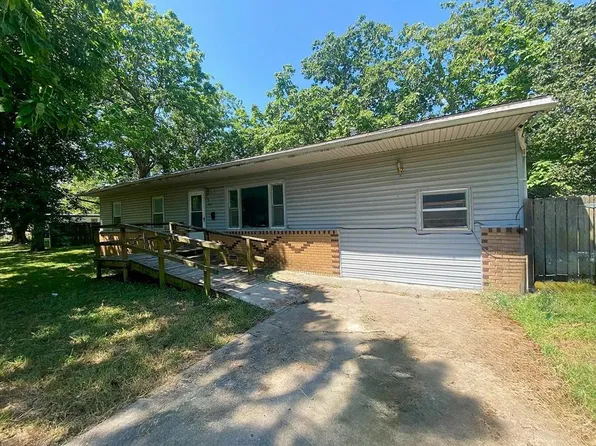 302 Walnut St, South Coffeyville, OK 74072