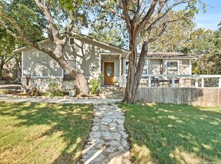 127 View Point Dr E, Boerne, TX 78006