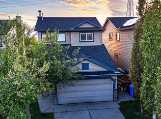 13 E Tuscany Ridge Mews NW, Calgary, AB T3L3B7