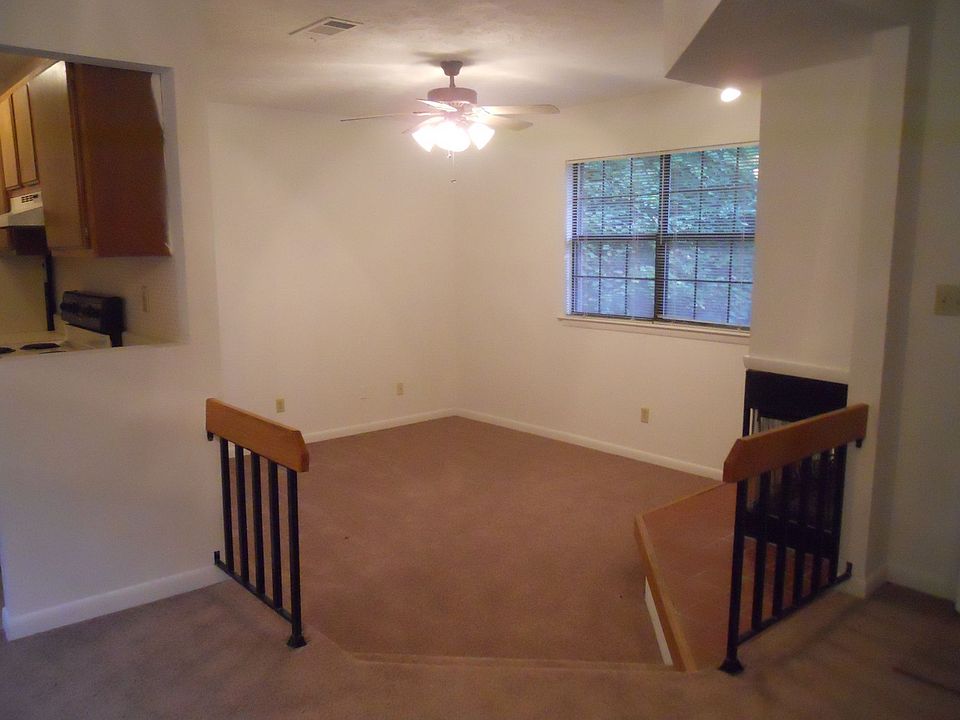 2nd image of 4600 Woodside Dr