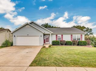 226 Red Leaf Way, Wright City, MO 63390