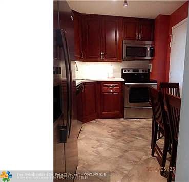 3rd image of 3015 N Ocean Blvd APT 7B