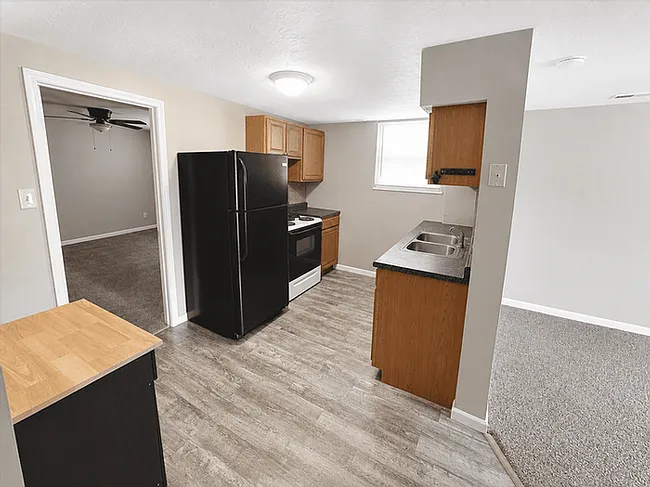 531 Davis St #4 — Photo 3