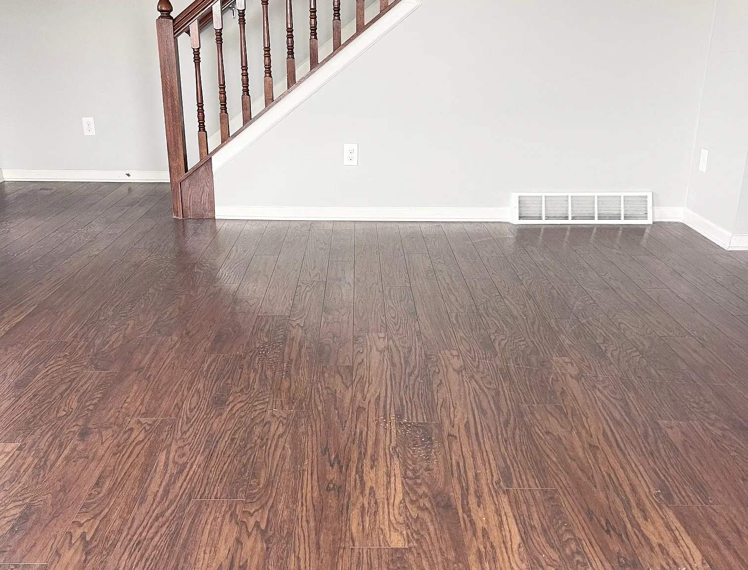3 bed, 2298 sqft, $2,800 — Photo 3