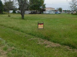 1240 Zero St, Hempstead, TX 77445