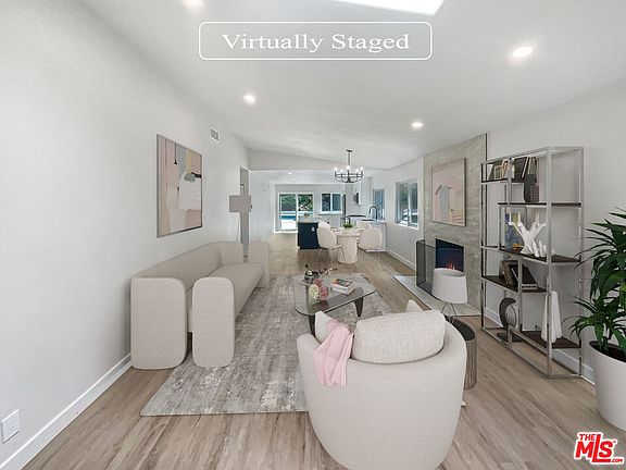 2nd image of 22992 Via San Gabriel