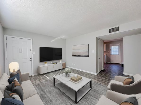822 Twin Oaks Way APT 103