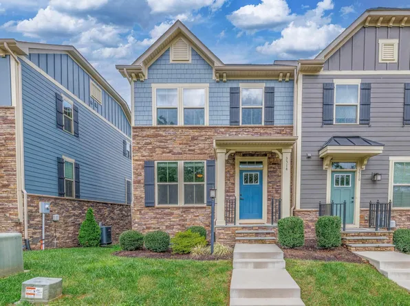 3514 Steamer Dr, Keswick, VA 22947