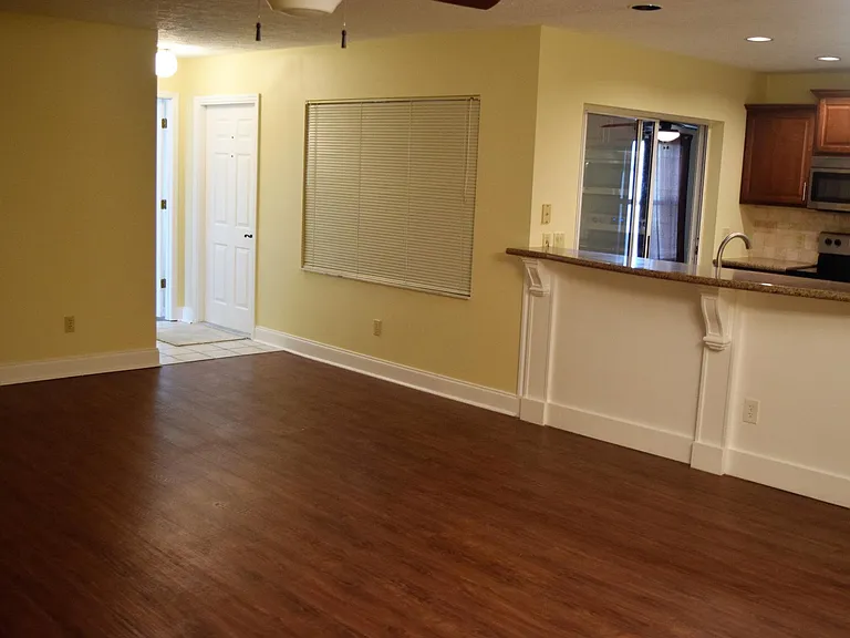 2965 Poplar Ave — Photo 20