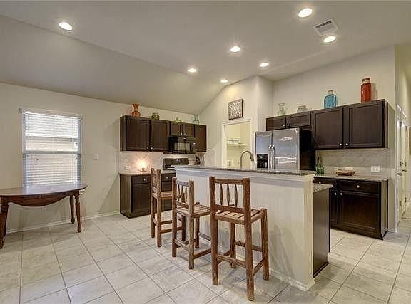 5th image of 161 Westminster Dr