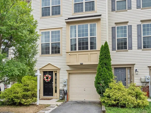 1121 Carinoso Cir, Severn, MD 21144