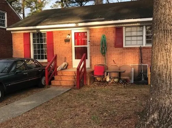 406 Henry St, Suffolk, VA 23434