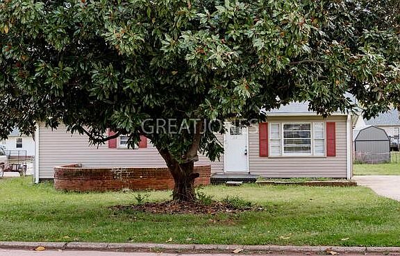 4th image of 28 Crofton Dr