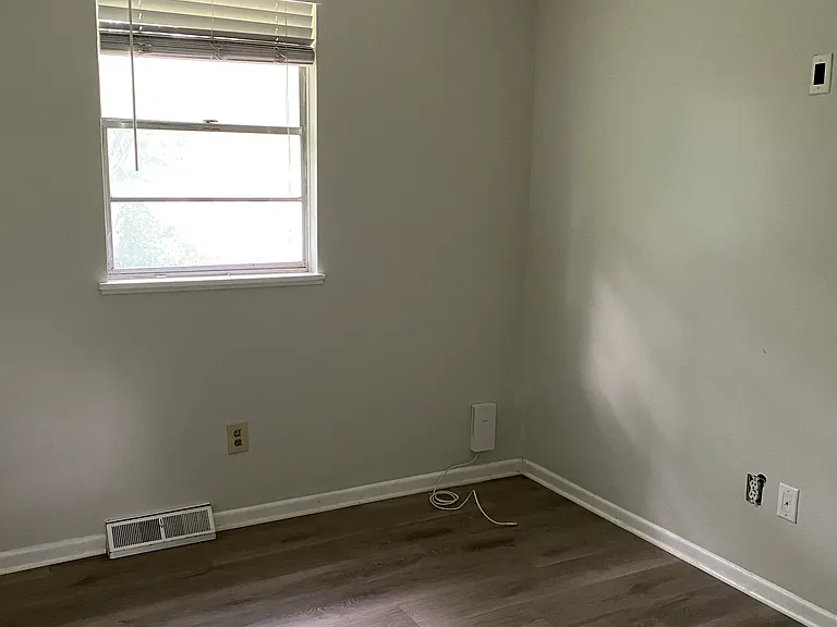 624 N Logan St — Photo 6