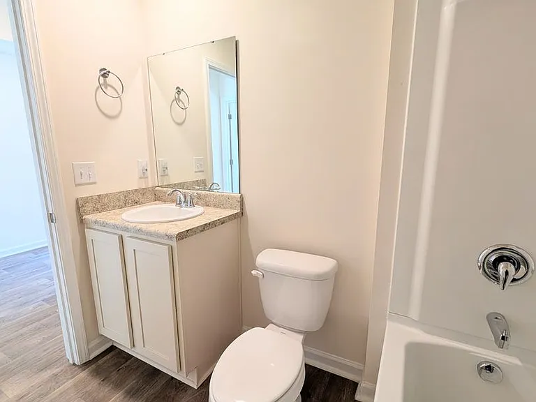 869 Twickenham Loop — Photo 17
