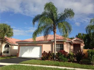 44 Gables Blvd, Weston, FL 33326
