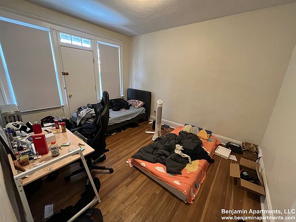 5th image of 1634 Commonwealth Ave #35