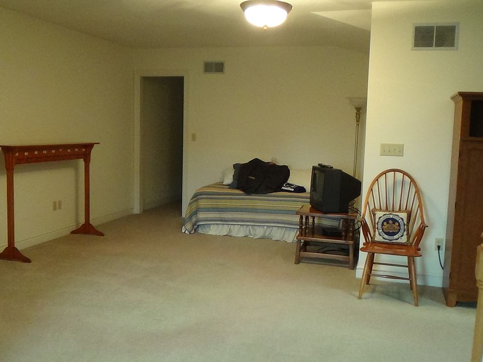 Second floor loft/bedroom