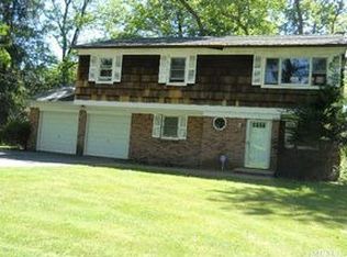 7 Wilson St, Rocky Point, NY 11778