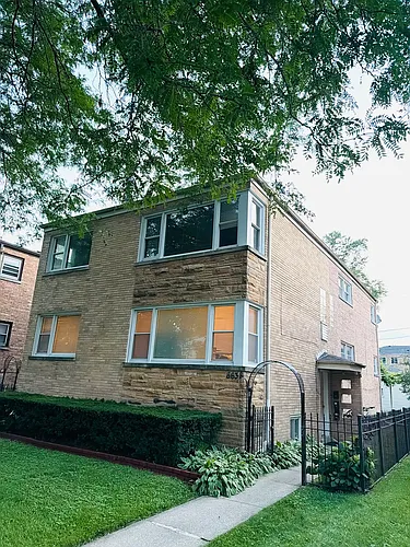 8638 Trumbull Ave #2 Photo 1 8638 Trumbull Ave #2 Photo 1