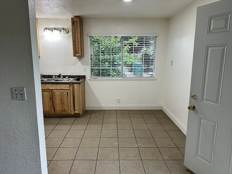 2129 S Union St #2125 — Photo 3