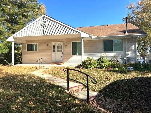 7941 Peninsular Dr, Farwell, MI 48622