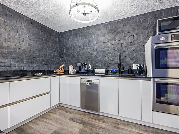 3rd image of 25801 Lake Shore Blvd APT 110
