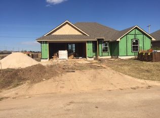 725 SW 11th St, Moore, OK 73160