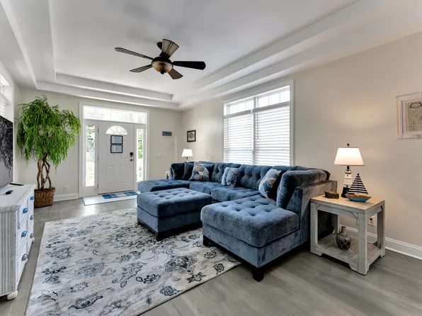 9555 20th Bay St, Norfolk, VA 23518