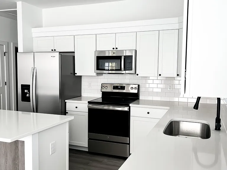 634 W Fairmont Ave — Photo 7