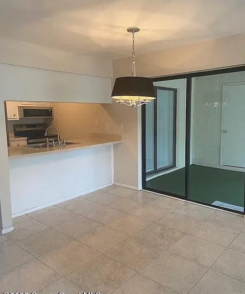 3261 Beach View Way — Photo 8