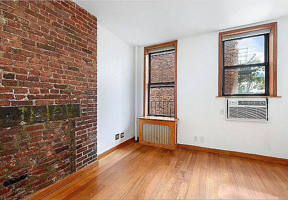 4th image of 51 E Houston St APT 3