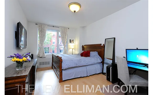 Sold by Douglas Elliman | media 4